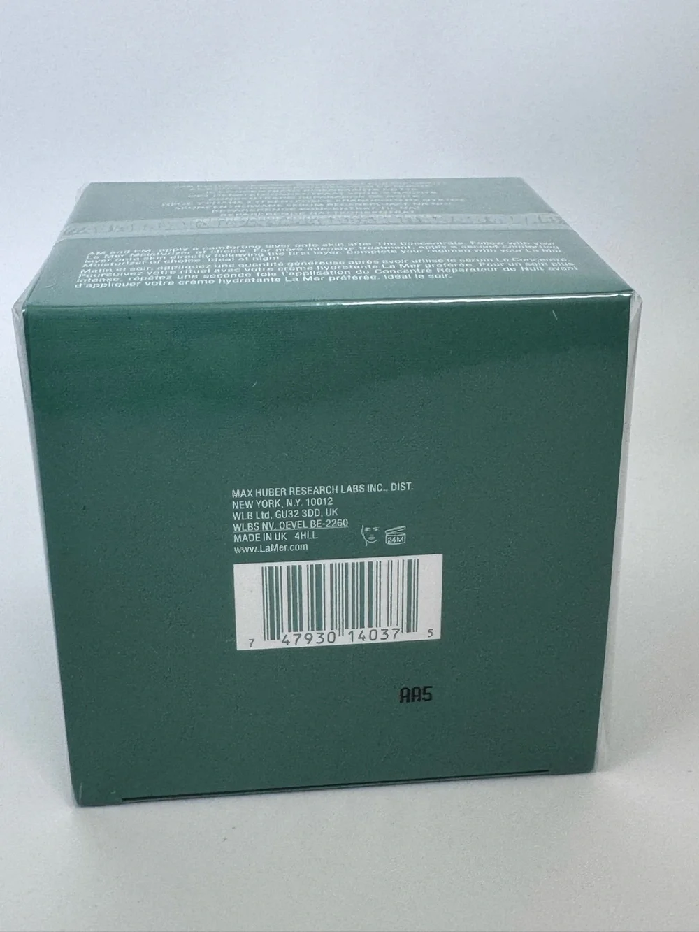 La Mer features 100% oz